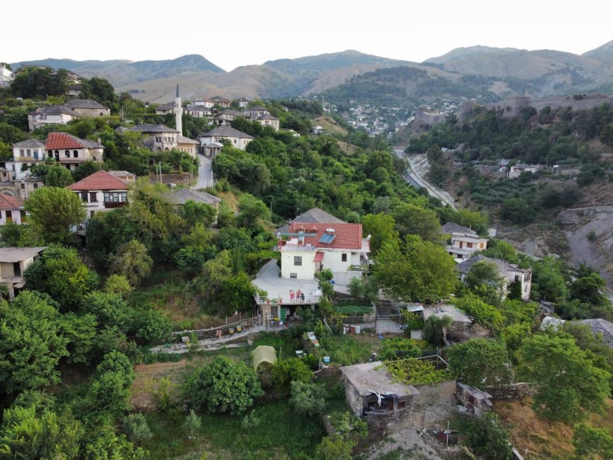 Guest House Argjiro Castle Gjirokastër Eksteriør billede