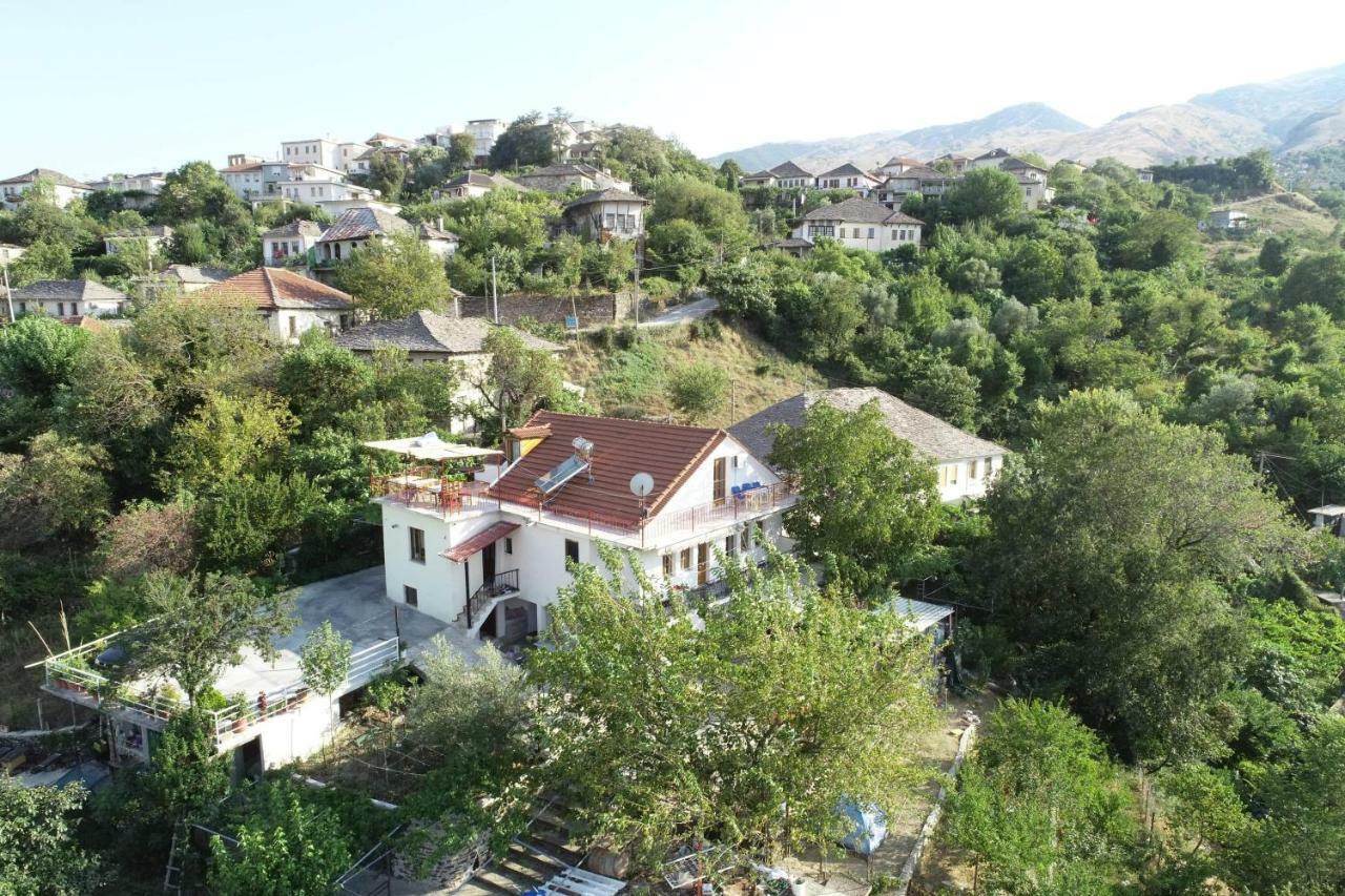 Guest House Argjiro Castle Gjirokastër Eksteriør billede